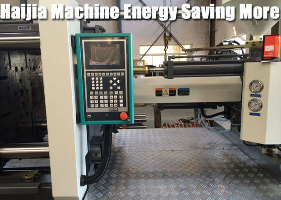 Zócalo resistente del tubo del PVC que hace la máquina, máquina del acoplamiento del tubo del PVC 800 KN