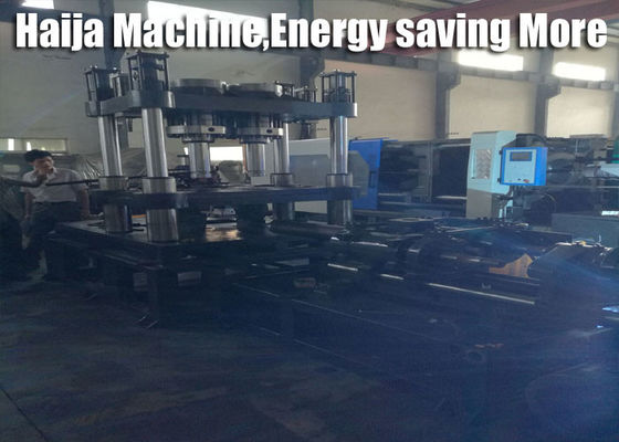 Movimiento rápido de la palanca de la respuesta de la máquina de la pequeña inyección plástica de la silla que moldea 745m m