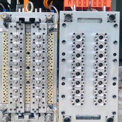 Máquina profesional del moldeo a presión del objeto semitrabajado del ANIMAL DOMÉSTICO para las piezas eléctricas